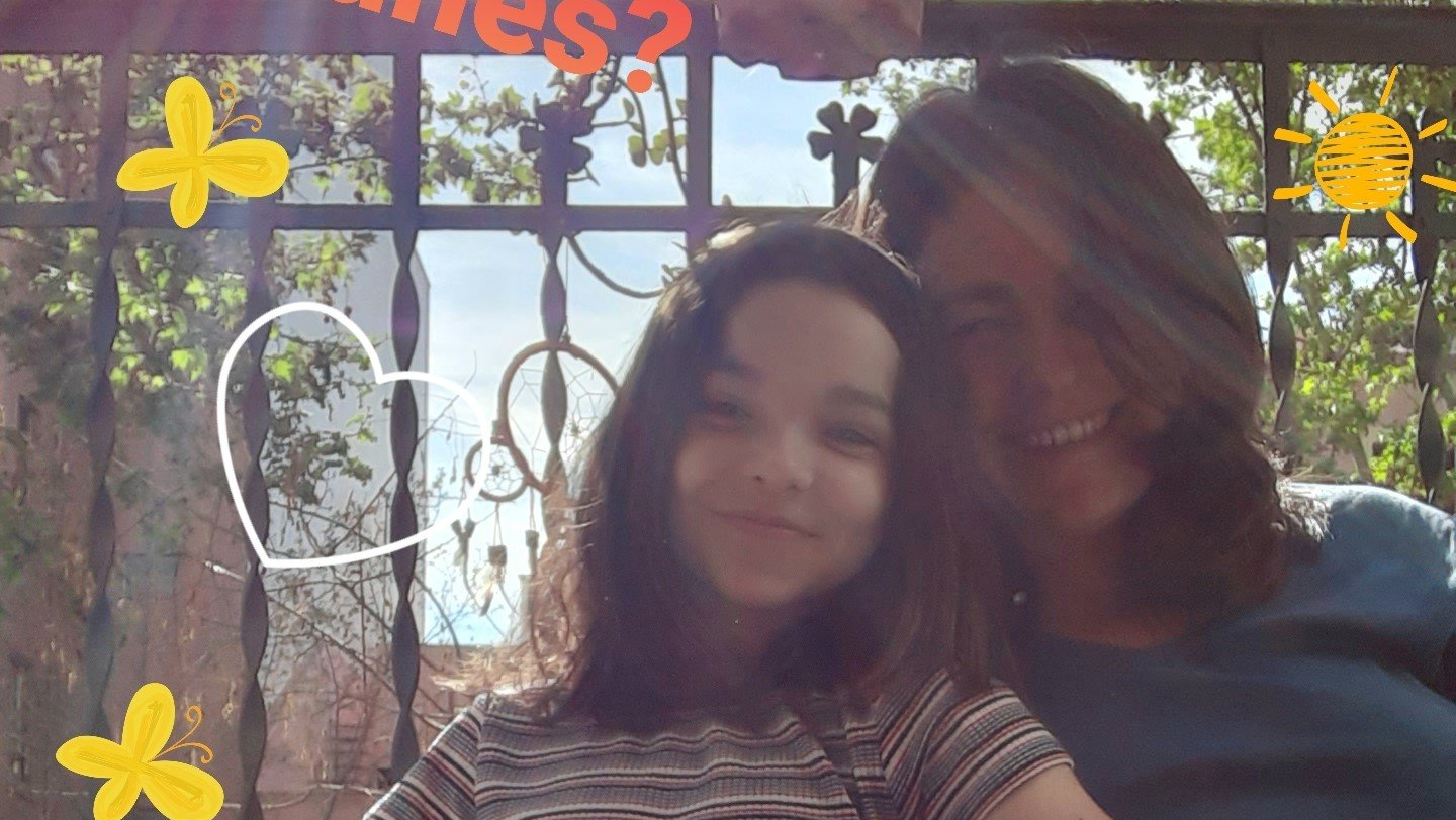 Luz e Inma. Madre e hija. Luces de cuarentena