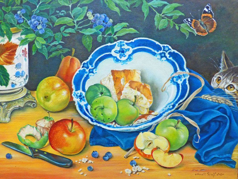 Ölmalerei: Ein Teller mit Äpfeln und Brot auf einem Tisch mit Katze, detailreich, naturalistisch.