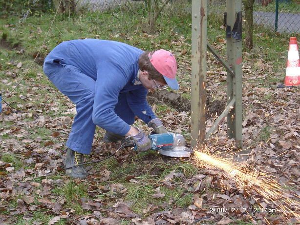 DL4ZAG flext den UKW-Mast nieder