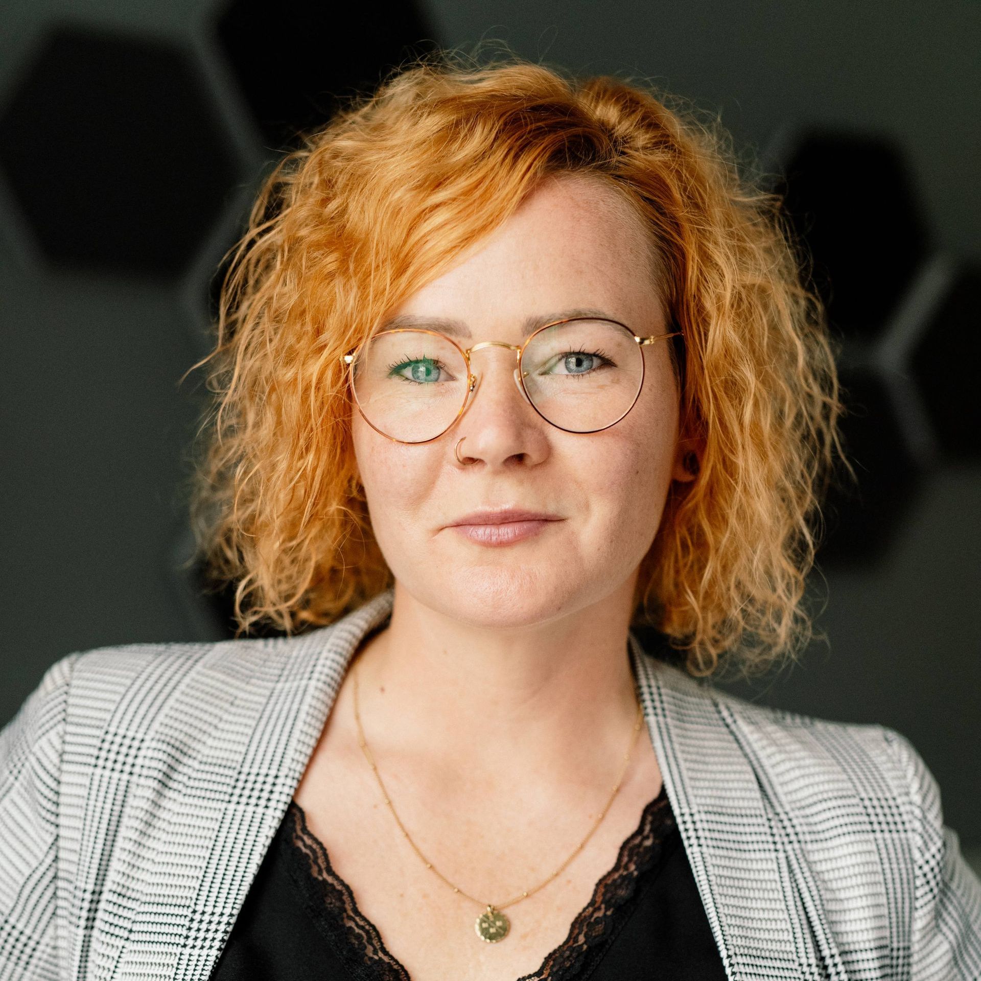 Alle Infos rund um das Rahmenprogramm gibt es bei: Sandra Claassen Hochzeitsmesse Ewig Dein Ravensburg 2022 Save the date Logo Heirat heiraten hochzeit weingarten oberschwabenhalle oberschwaben messe messen veranstaltung veranstaltungen ausstellung ausstellungen friedrichshafen lindau kressbronn ewig dein trau dich ja ich will überlingen bodensee meersburg hagnau stockach ostrach pfullendorf tettnang meckenbeuren sigmaringen aulendorf fronreute altshausen mochenwangen braut bräutigam brautpaar biberach laupheim bad schussenried bad buchau bad waldsee bad wurzach ulm neu-ulm kempten memmingen isny leutkirch wangen allgäu kisslegg amtzell bodnegg oberstaufen location fotograd fotografin hochzeitsfotografie brautfoto paarfoto liebe portraitfotografie hochzeitsdienstleister hochzeitsdienstleistung dj band musiker musikerin catering location hochzeitslocation photobox fotobox restaurant hotel deko dekoration hochzeitsdeko hochzeitsdekoration dekorieren bridetobe hochzeitsauto hochzeitsbus oldtimer trauredner traurednerin ewigdein trauzeuge trauzeugin traurede brautstrauß floristik hochzeitsblumen hochzeitsfrisur brautfrisur schleier