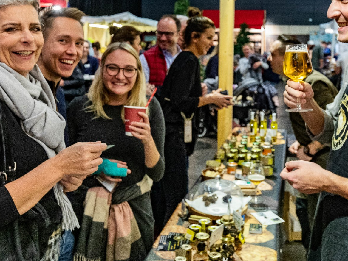 gusto genussmesse gusto! ravensburg oberschwabenhalle ravensburger chg-arena oberschwaben weingarten schussental süddeutschland baden württemberg messe messen ausstellung ausstellungen veranstaltung veranstaltungen veranstalter veranstaltungsgesellschaft genuss genießen geniessen lebensmittel getränke nachhaltig vegetarisch vegan regional aussteller ausstellerin vorarlberg bregenz dornbirn bludenz hohenems feldkirch bodensee lindau kressbronn friedrichshafen überlingen meersburg konstanz salem pfullendorf ostrach messkirch sigmaringen wilhelmsdorf schwäbische alb schwäbisch saulgau mengen aulendorf altshausen bad waldsee wurzach schussenried buchau federsee laupheim biberach memmingen kempten allgäu leutkirch isny wangen wolfegg kisslegg amtzell heimenkirch sonthofen