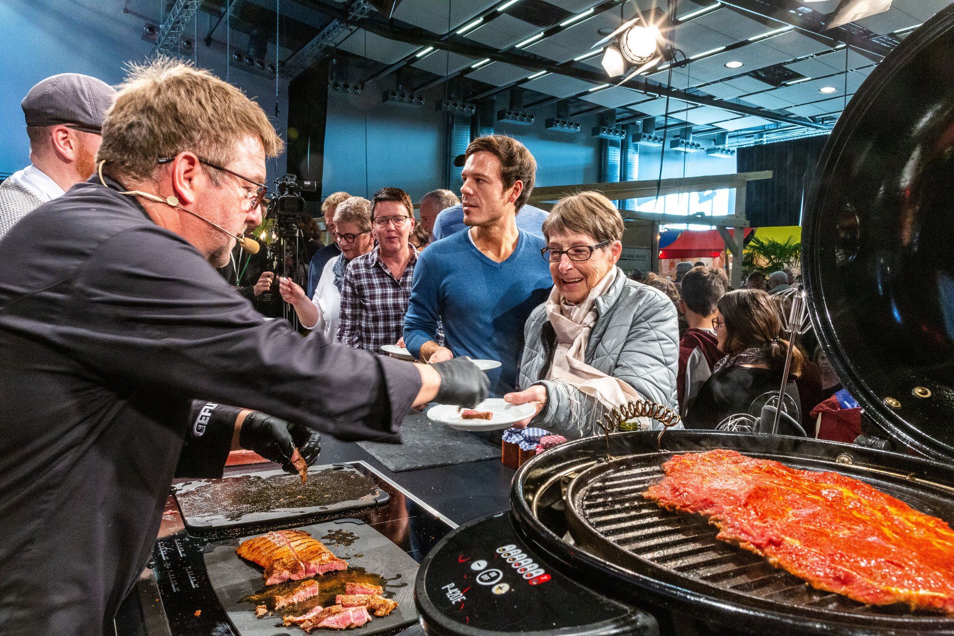 gusto genussmesse gusto! ravensburg oberschwabenhalle ravensburger chg-arena oberschwaben weingarten schussental süddeutschland baden württemberg messe messen ausstellung ausstellungen veranstaltung veranstaltungen veranstalter veranstaltungsgesellschaft genuss genießen geniessen lebensmittel getränke nachhaltig vegetarisch vegan regional aussteller ausstellerin vorarlberg bregenz dornbirn bludenz hohenems feldkirch bodensee lindau kressbronn friedrichshafen überlingen meersburg konstanz salem pfullendorf ostrach messkirch sigmaringen wilhelmsdorf schwäbische alb schwäbisch saulgau mengen aulendorf altshausen bad waldsee wurzach schussenried buchau federsee laupheim biberach memmingen kempten allgäu leutkirch isny wangen wolfegg kisslegg amtzell heimenkirch sonthofen kochshow restaurant geniesser feinschmecker