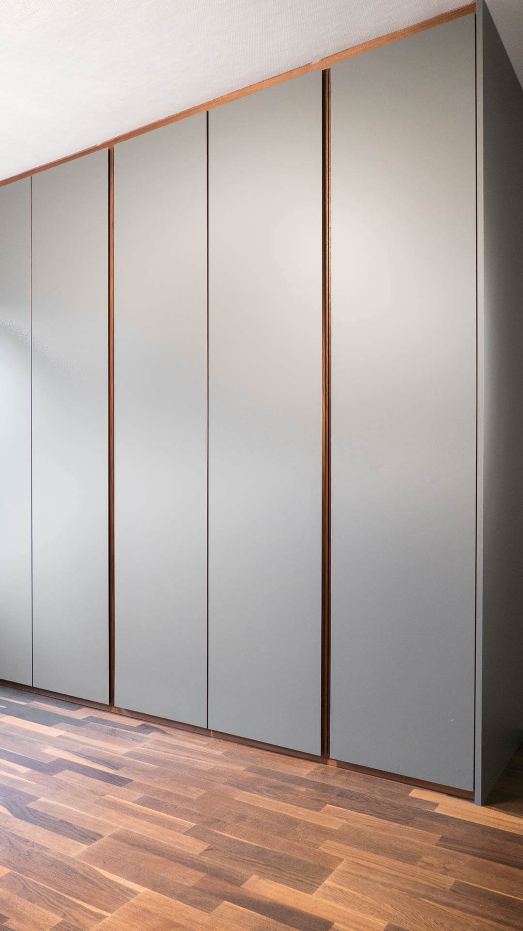 Schlafzimmerschrank aus Nussbaum