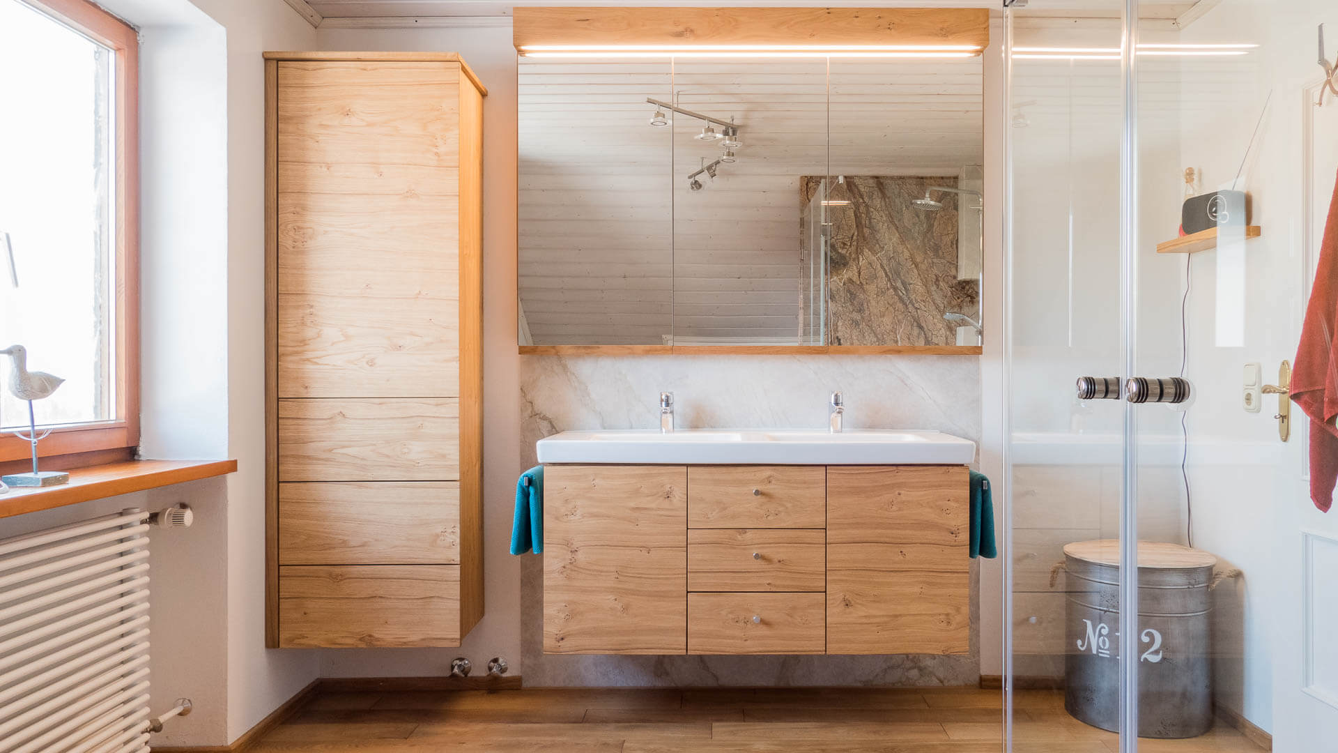 Bad aus Eiche massiv