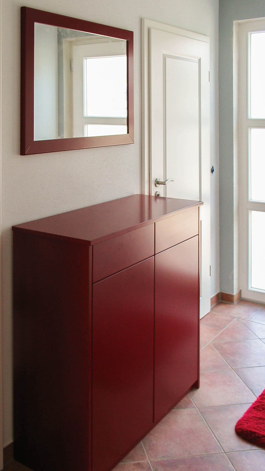 Garderobe in rot