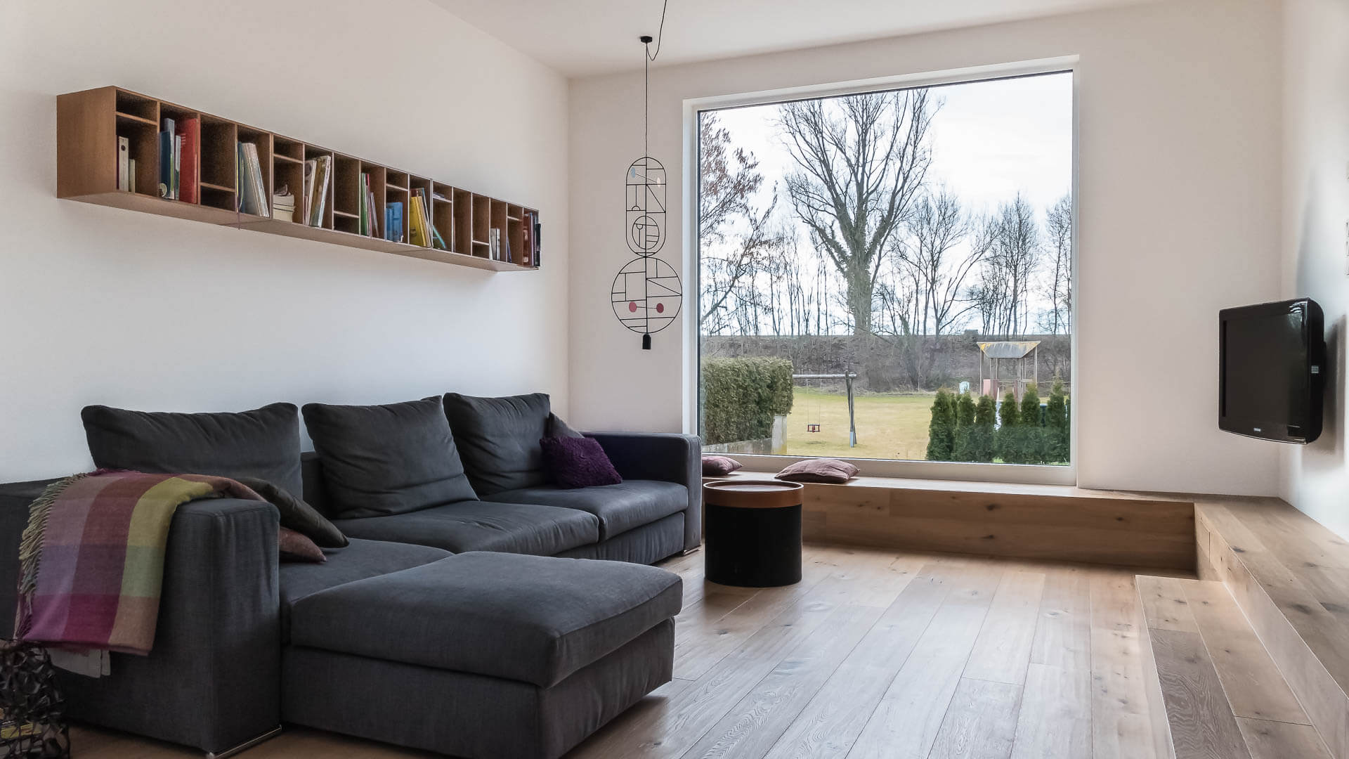 Wohnzimmer mit Sitzfenster