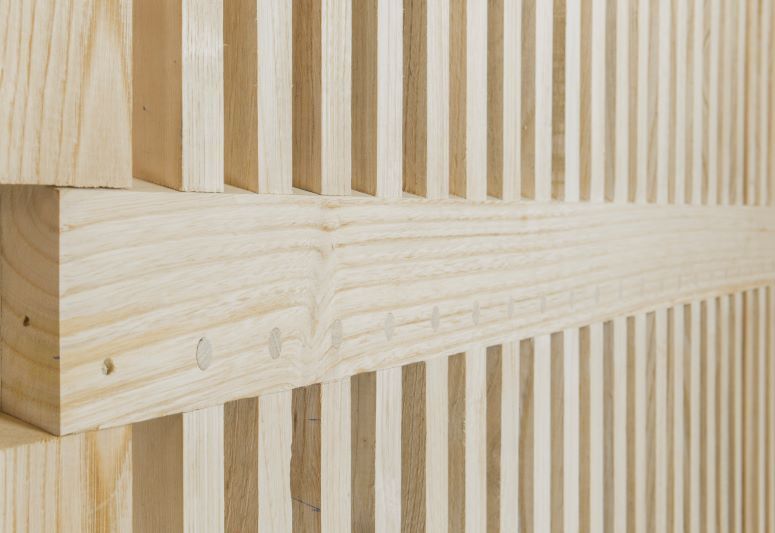 Clôture écoconçue châtaignier face lisse zoom