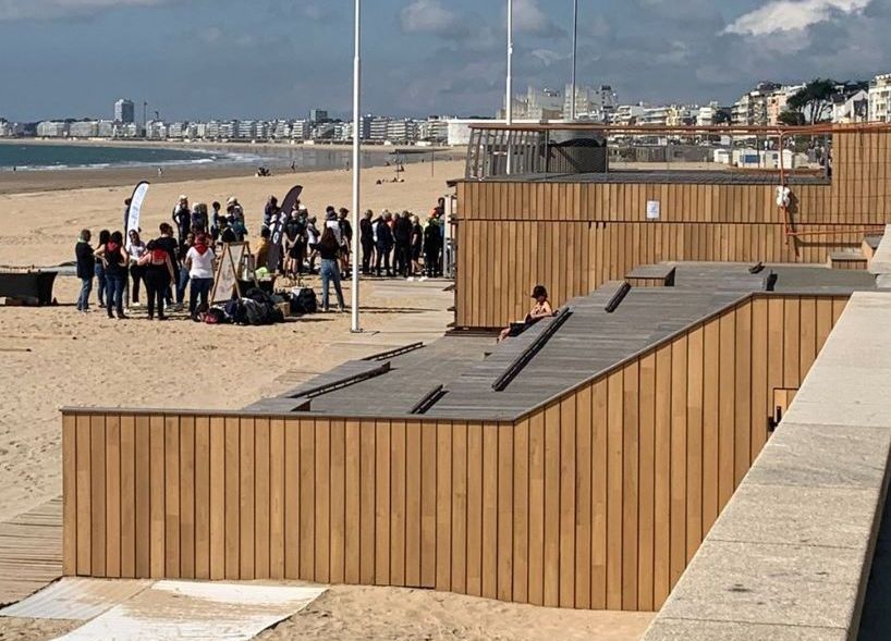 Poste de secours de Pornichet Bardage Signature Sable