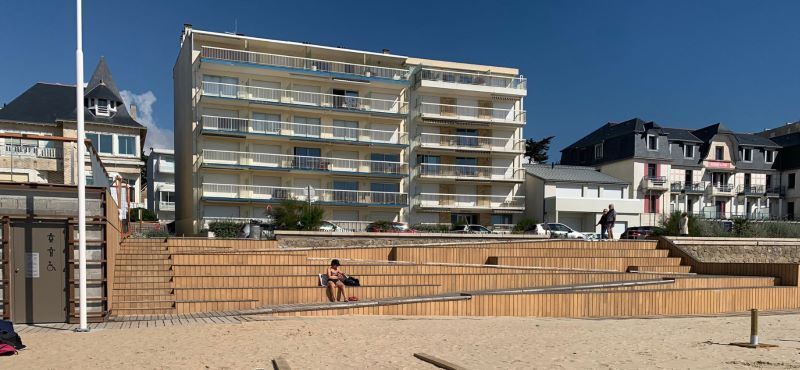 Réalisation Signature Sable Châtaignier Bois