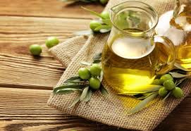 Aceite de oliva a granel y envasado para alimentación y para cosmética