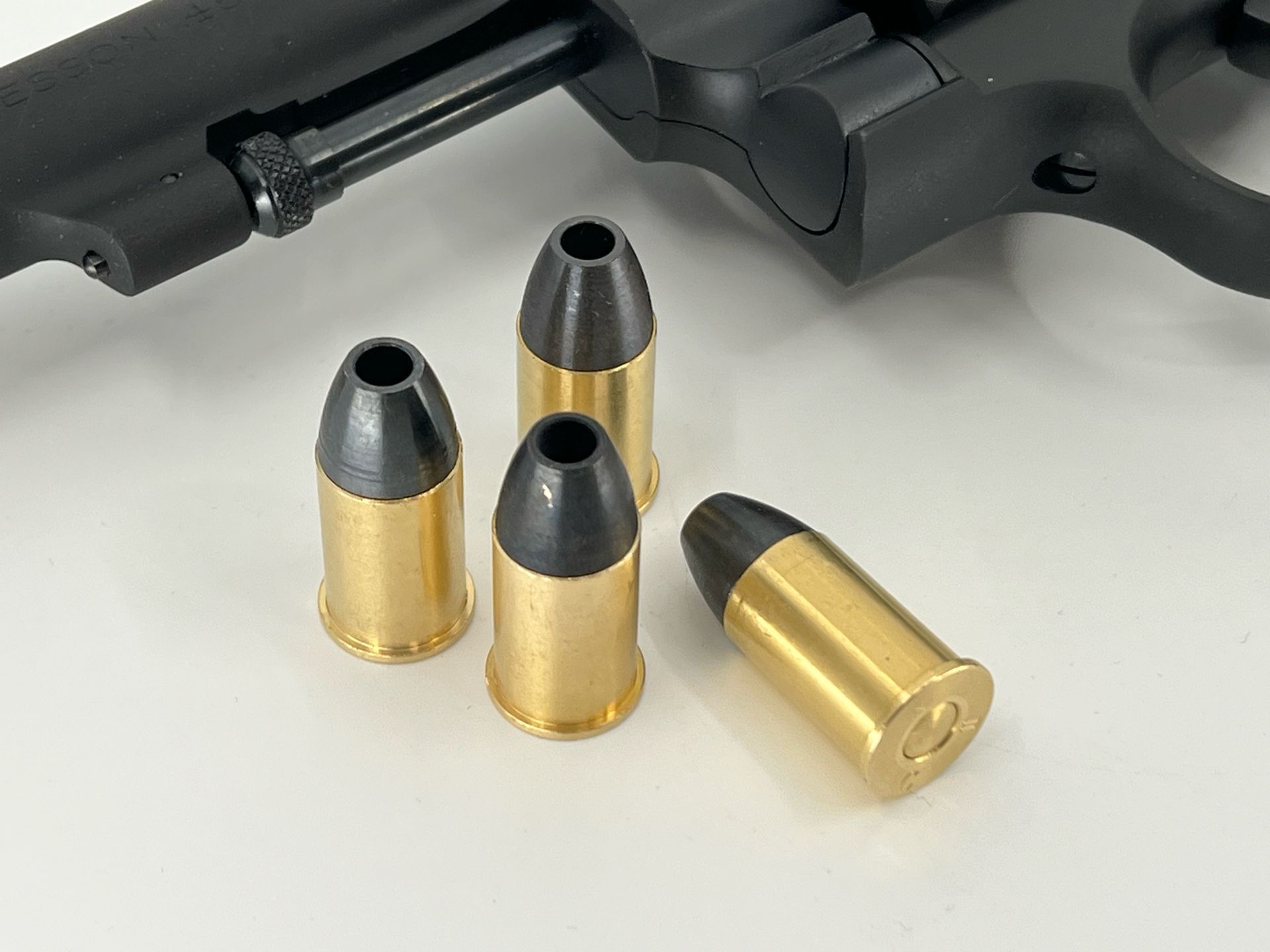 Replica Firing Smith & Wesson Revolver Prop