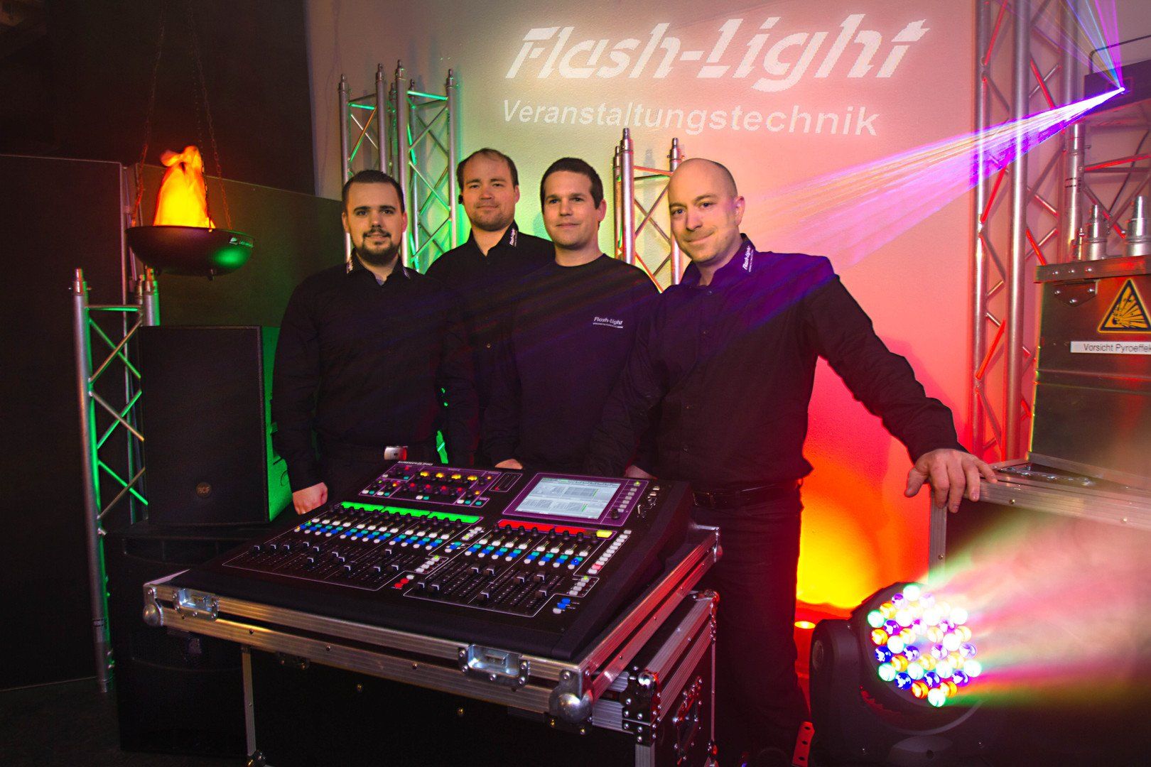 Flash-Light Veranstaltungstechnik Team
