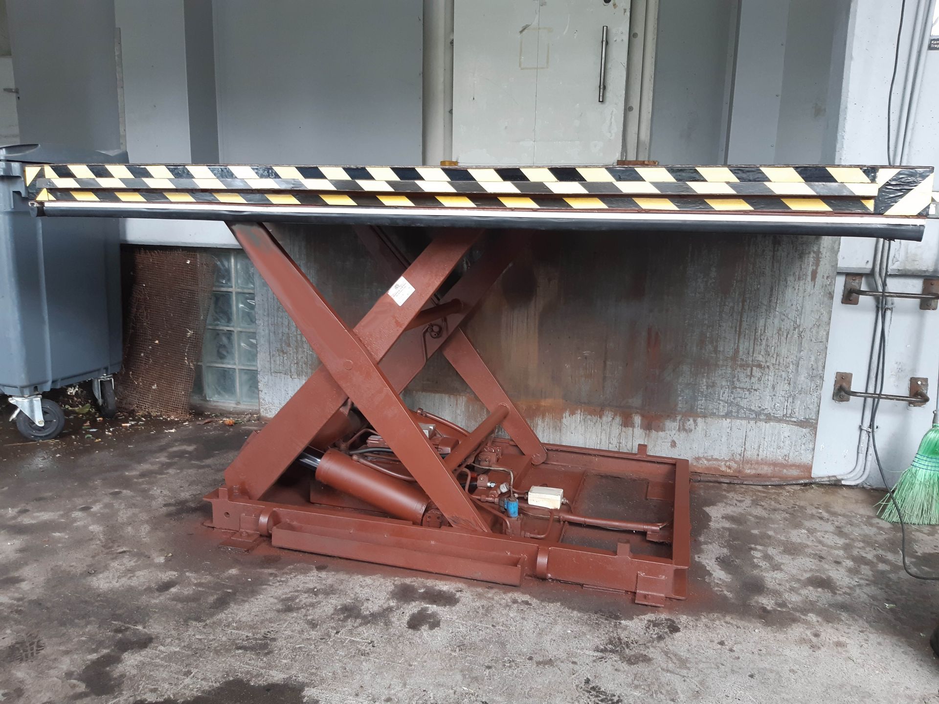 revidierte Hebebühne, Scherenhubtisch