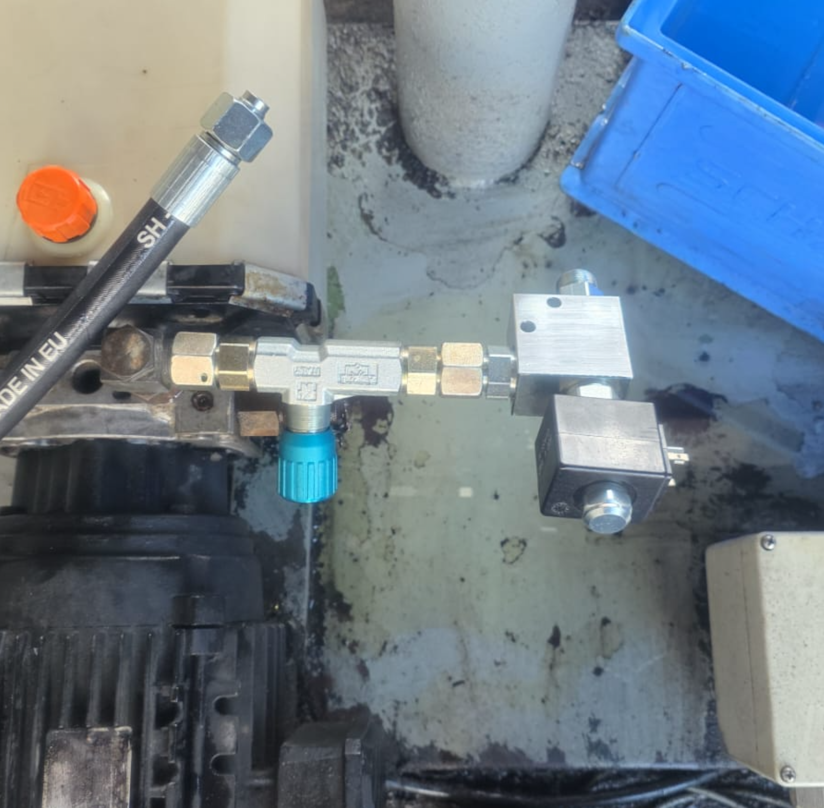 Neues Senkventil mit Einstellhahn und Spule.