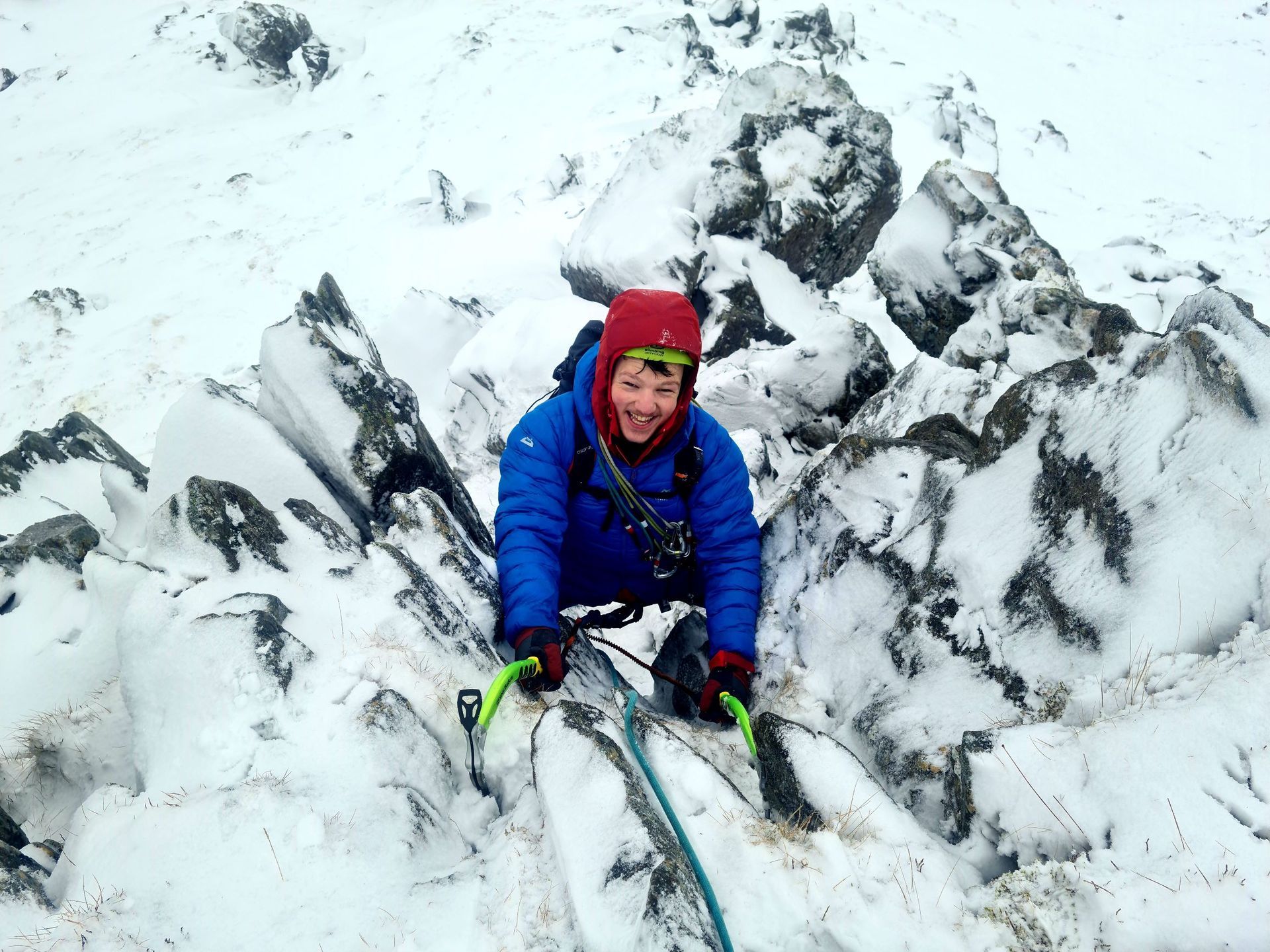 Winter climbing and mountaineering courses. Book a winter climbing course with a qualified and experienced guide/instructor
