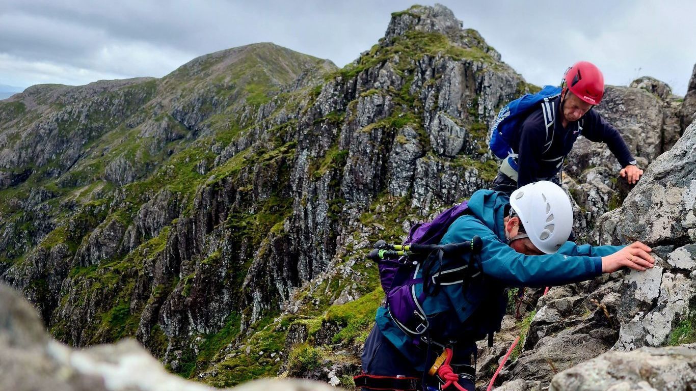 Aonach Eagach Guides