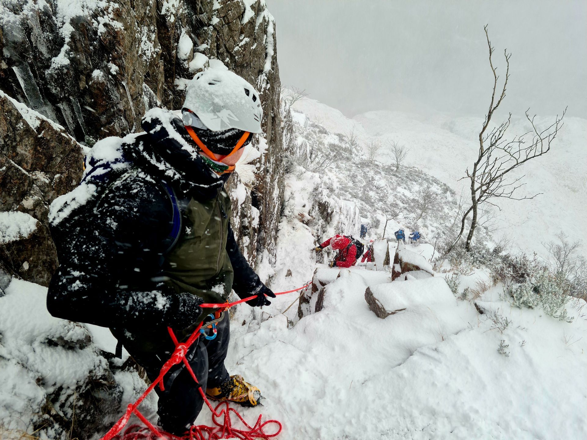 Winter Mountaineering courses for beginner to experienced climbers. Join elite Guides for a Winter Mountaineering Course.