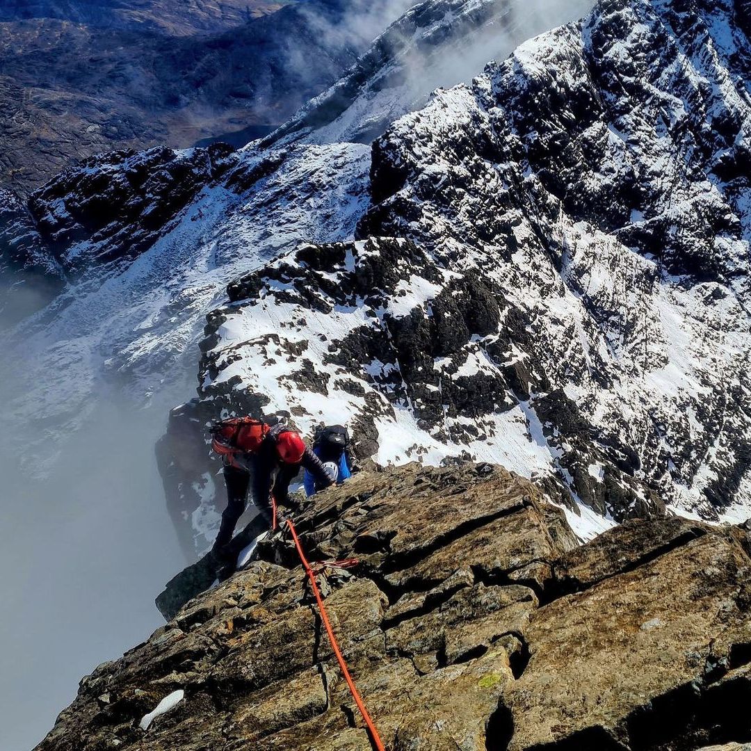 Skye Cuillin Ridge Guides - Climb the Skye Cuillin Munros with a Cuillin Munro Guide from elite Guides