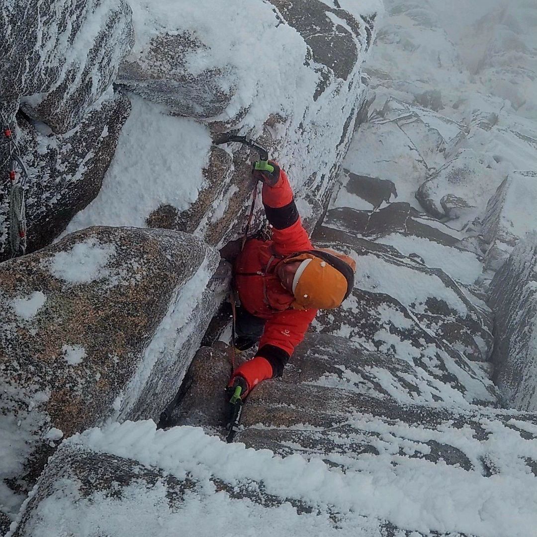 Wild weather and climbing conditions on Honey Pot in the Cairngorms. Mixed Climbing with a guide from Elite Guides. Scottish Winter climbing