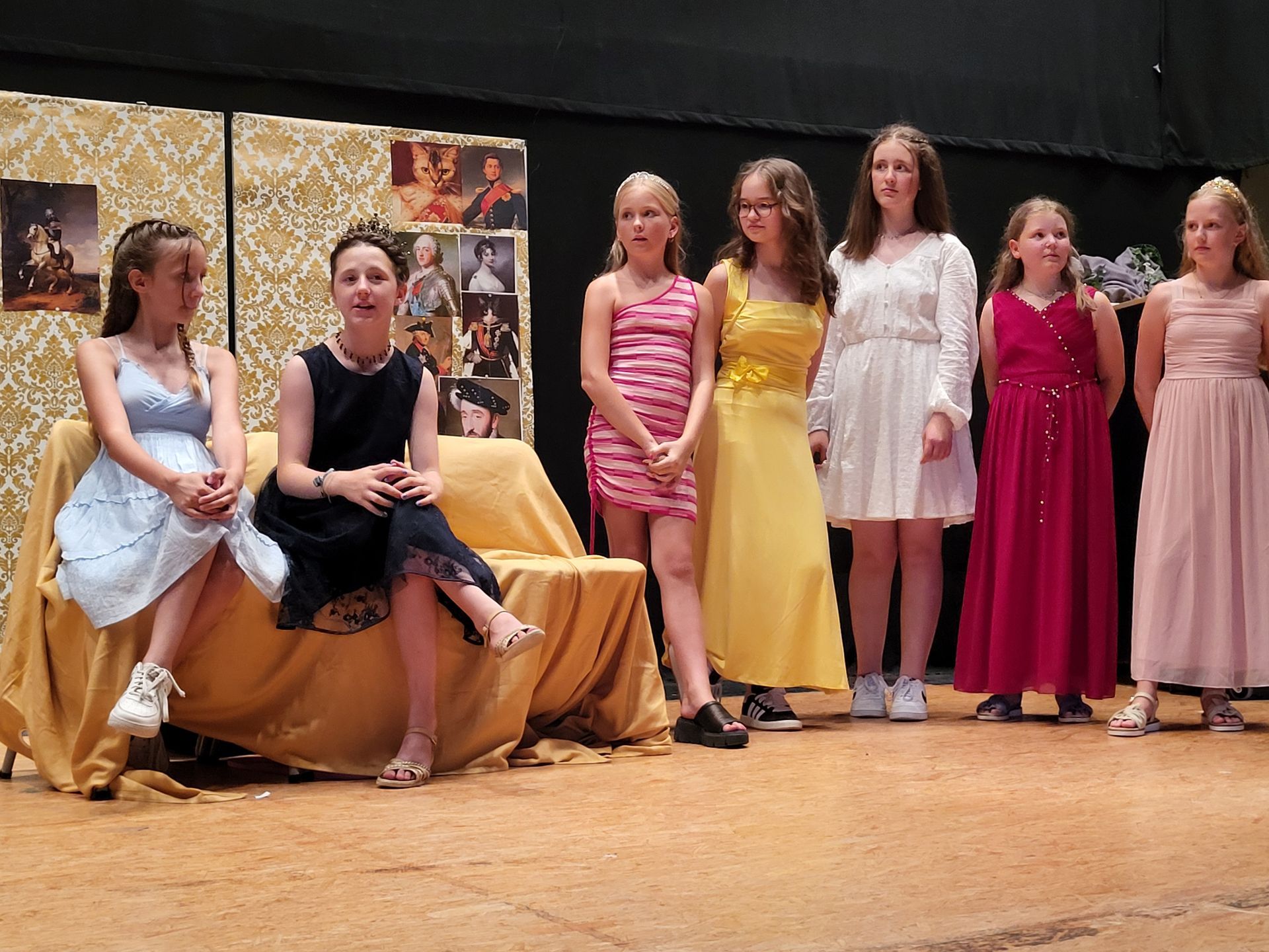 Theater-Szene aus Mord im Märchenland