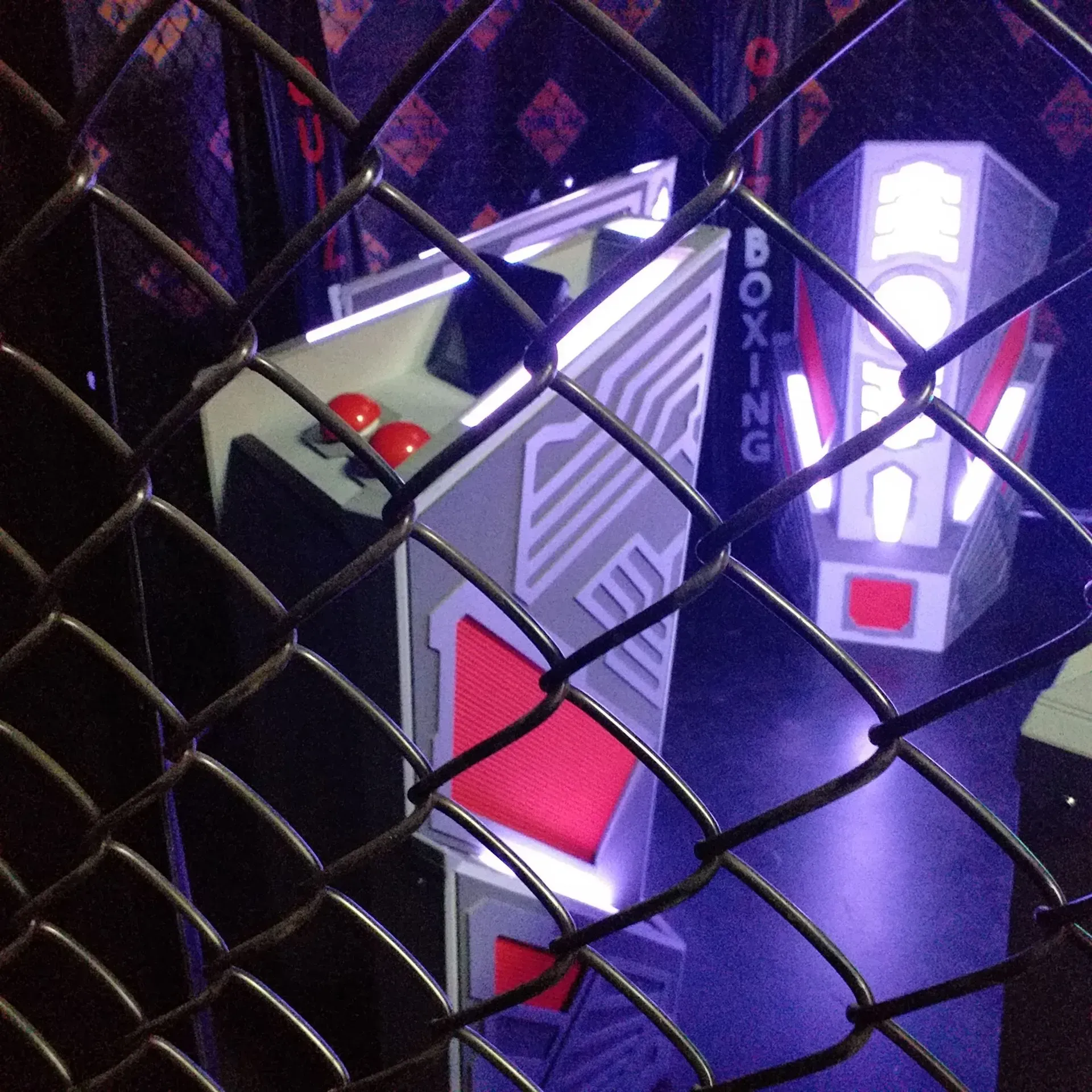 #lasergame, #bowling, #minigolf, #karaoke, #quizroom, #realite virtuelle, #blindtest, #hado, #escapegame