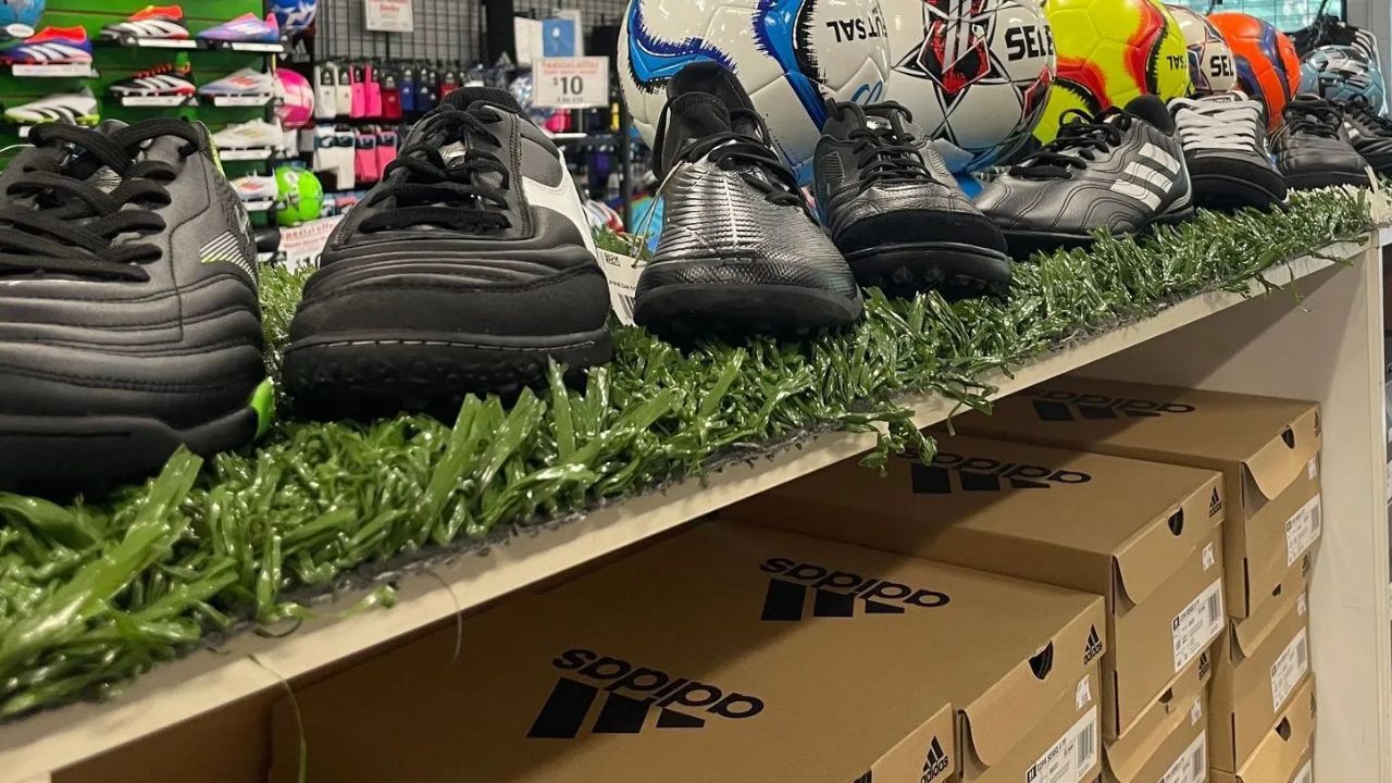 10 Best Indoor Turf Soccer Shoes for 2026 (Top Picks)