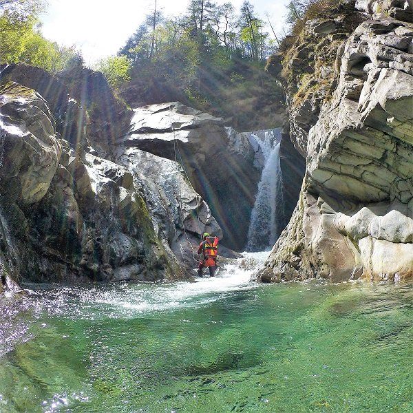 Canyoning Italien Bodengo Abseilen