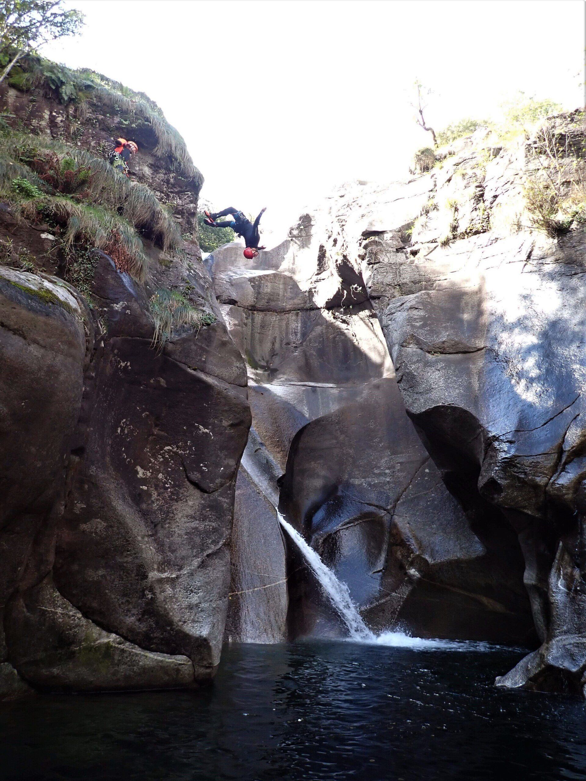 Canyoning Schweiz Tessin Iragna Sprung