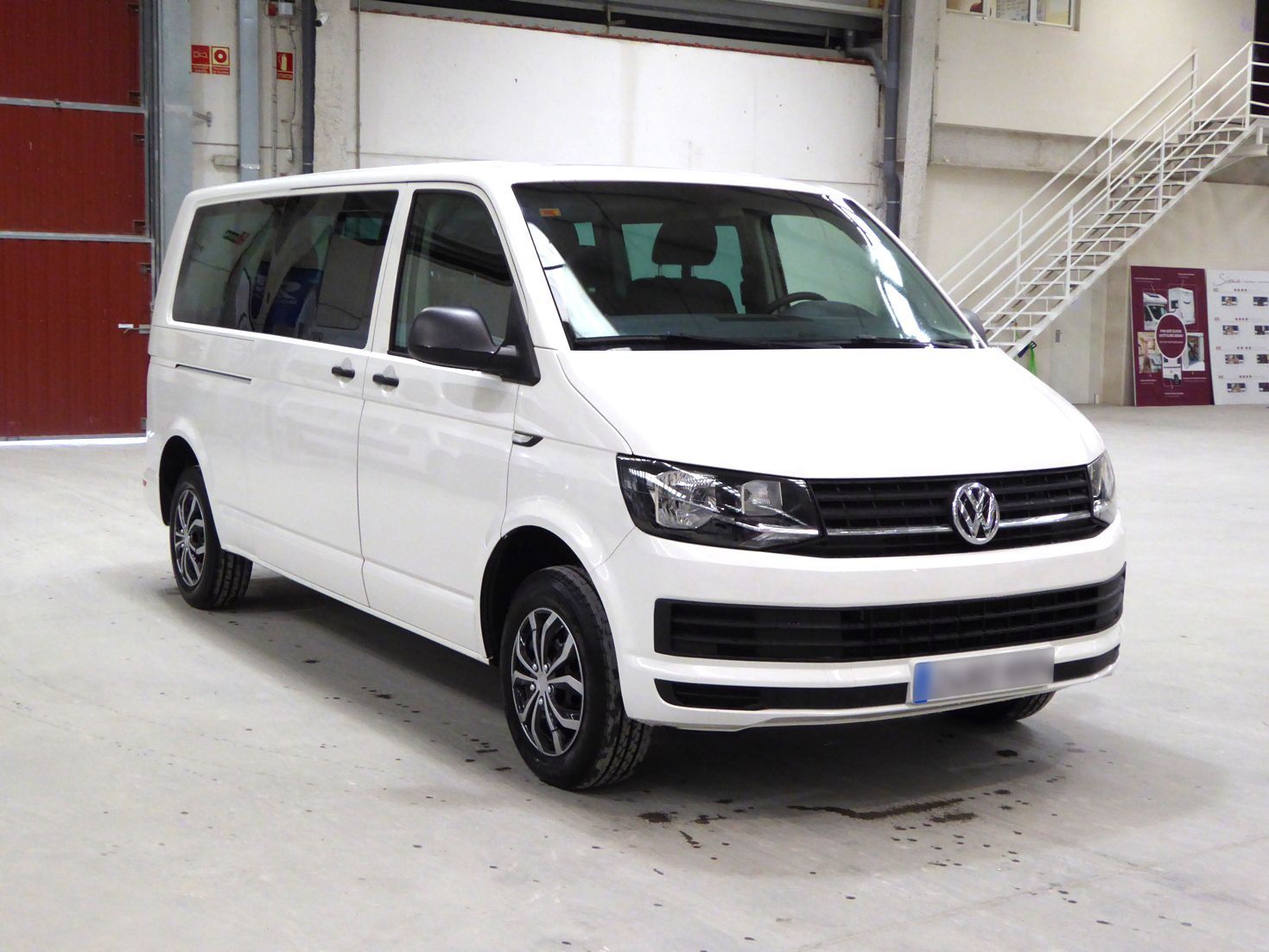 Alquiler de furgoneta de 9 plazas madrid 2024