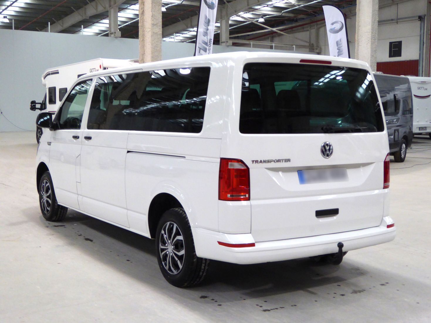 Alquiler de furgoneta de 9 plazas madrid 2024