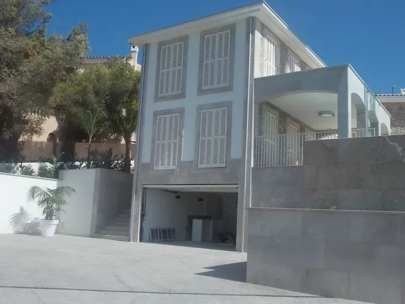 Bausachverständiger und Baugutachter für Immobilienkaufberatung, Hauskaufberatung und Beratung beim Kauf von Eigentumswohnungen in La Fuengirola.