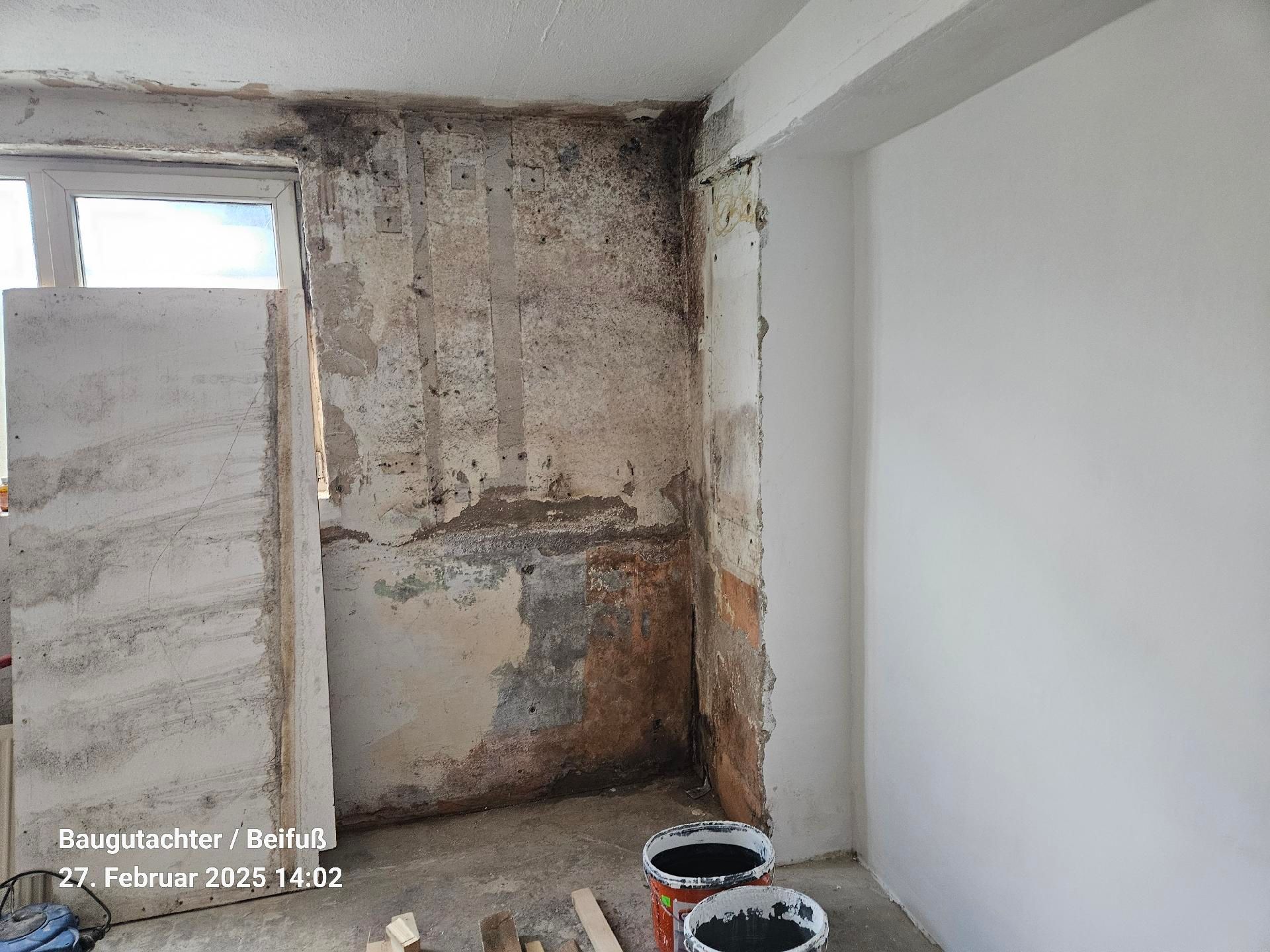 Bausachverständiger für Taupunktbestimmung bei Feuchtigkeitsschäden und Schimmelpilzschäden in München.