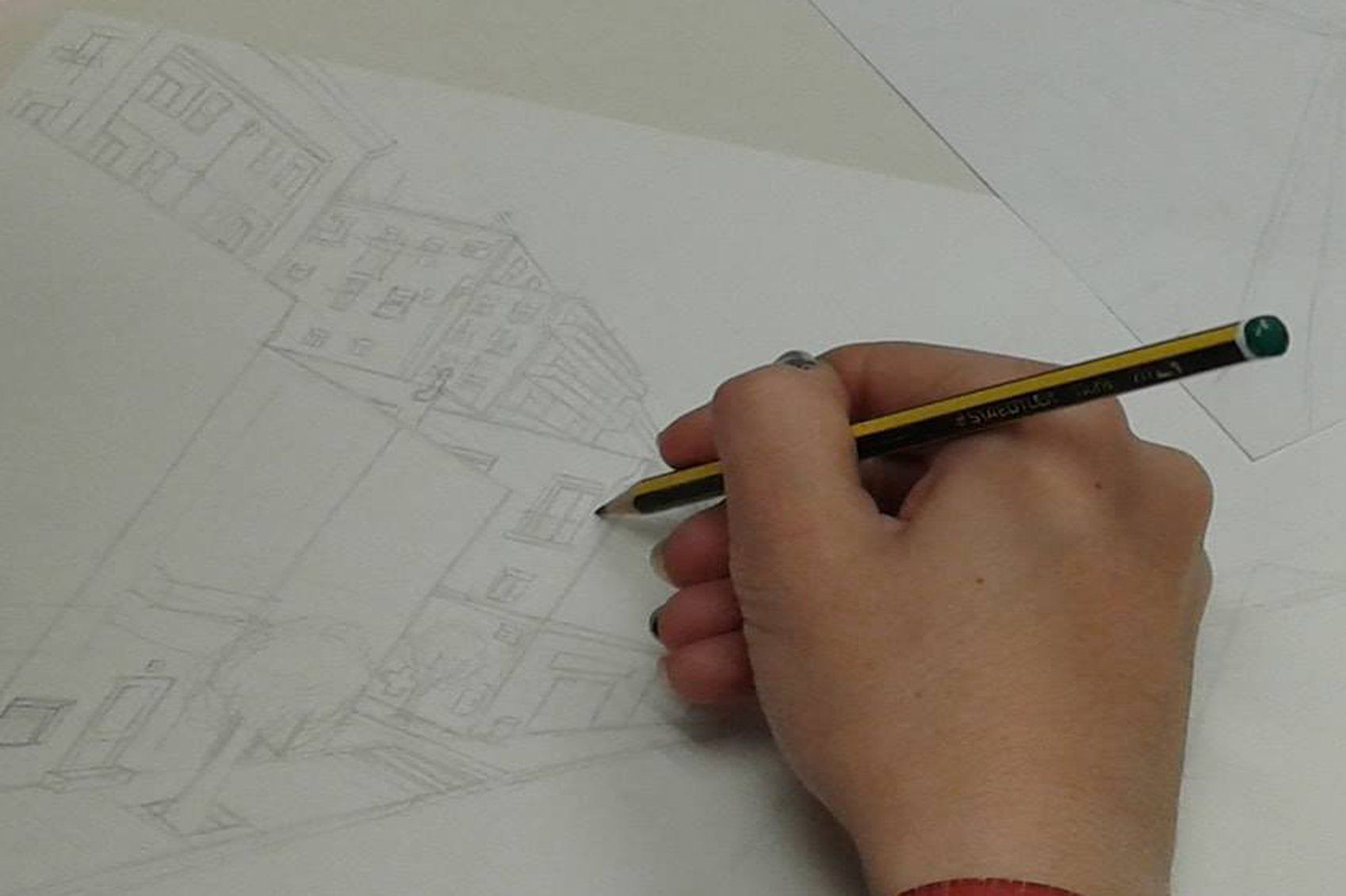 Preparació a la Prova d'Accés al Cicle de Grau Mitjà d'Arts PLàstiques i Disseny Cicle de Grau Mitjà d'Arts Plàstiques i Disseny