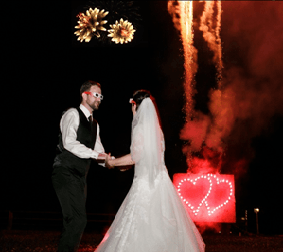 Zum Einstandspreis von nur 850 € Hochzeitsfeuerwerk mit Musik