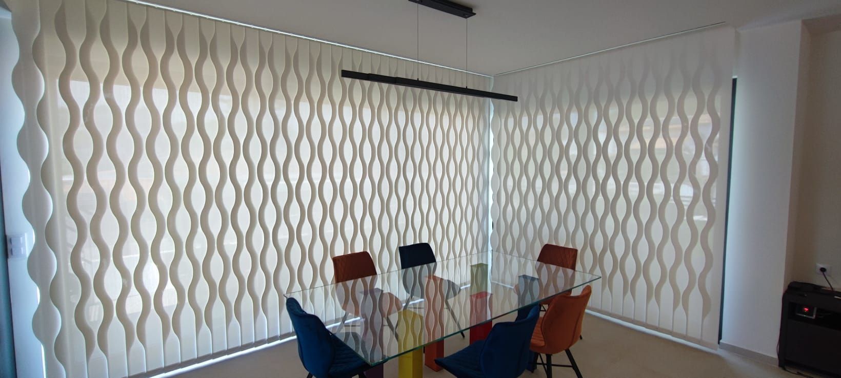 Lamas Verticales Onduladas