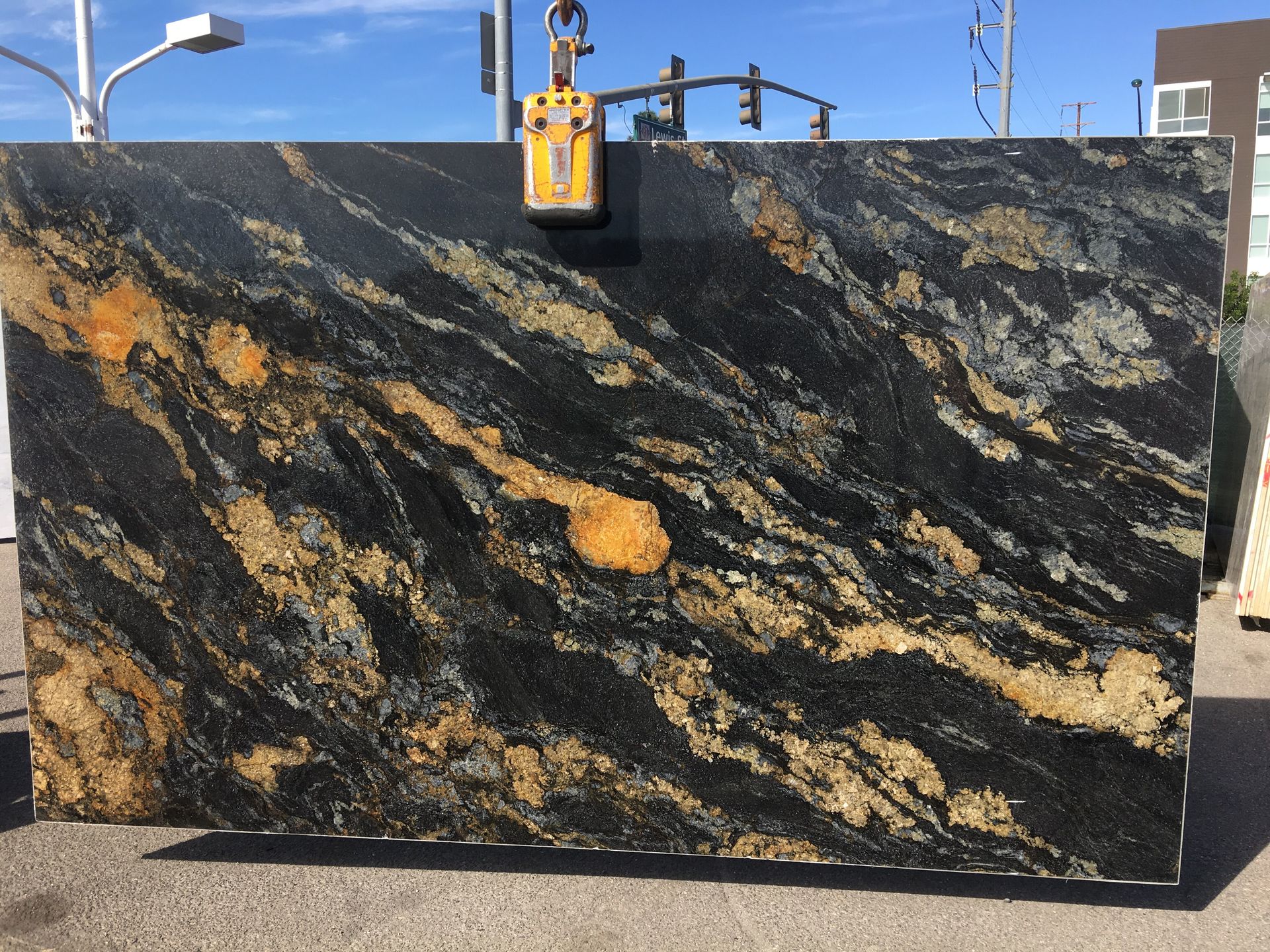 Spectrus Granite Slab