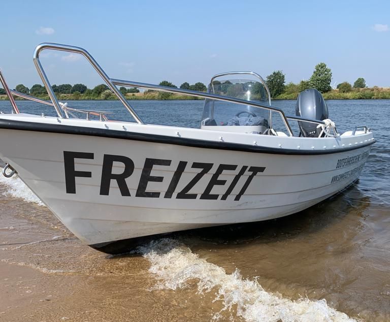 Bildergalerie Bootsvermietung Sommerzeit Charter Weser