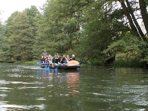 Firmenausflug Teampaddelboot Spreewald