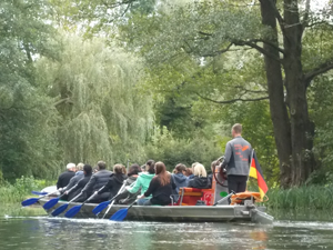 Teamausflug Teampaddelboot Spreewald