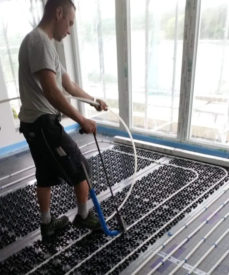 Fußbodenheizung  Airconomy Verlegung