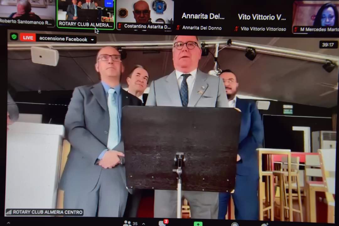 En estos duros momentos en los que muchas personas viven el dolor de enfrentamiento desalmado. Los clubes rotarios de Valle de Telesina de Italia y Almeria centro en España, nos hemos hermanado con la meta común de hacer crecer nuestros clubes y nuestras comunidades poniendo en valor la unión y la amistad. Ha sido un acto online sencillo y emocionante. En estos duros momentos en los que muchas personas viven el dolor de enfrentamiento desalmado. Los clubes rotarios de Valle de Telesina de Italia y Almeria centro en España, nos hemos hermanado con la meta común de hacer crecer nuestros clubes y nuestras comunidades poniendo en valor la unión y la amistad. Ha sido un acto online sencillo y emocionante.