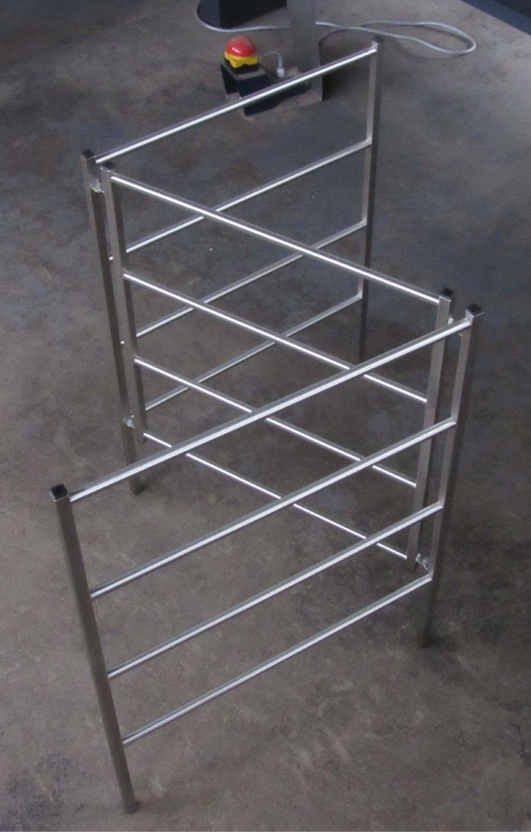 Clothes Drying Horse in Stainless Steel Clothes Drying Horse in Stainless Steel