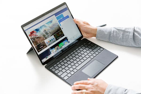 Microsoft Surface Pro 7+