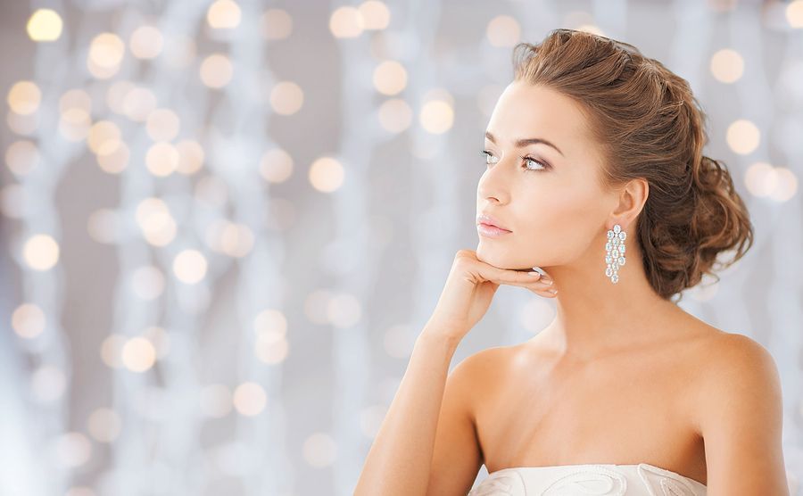 wedding hair stylist