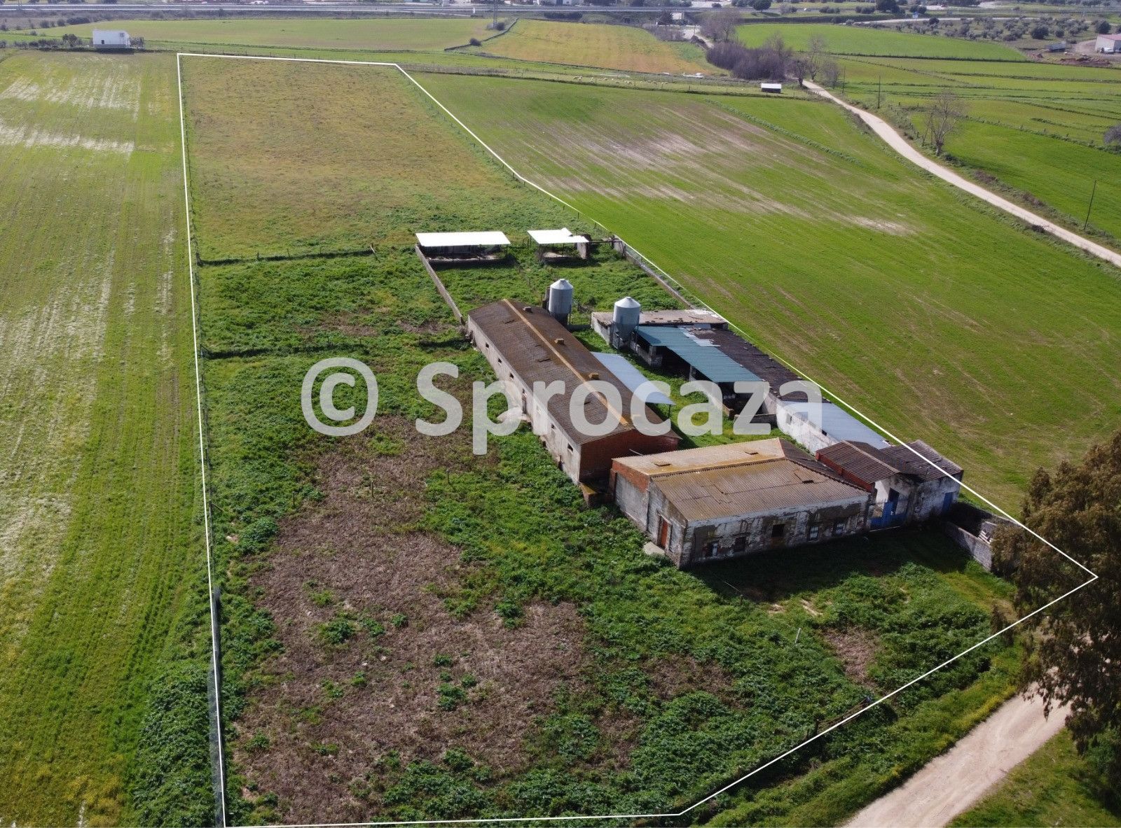 Inmobiliaria - Venta de terreno rústico en La Calzada de Oropesa (Toledo)