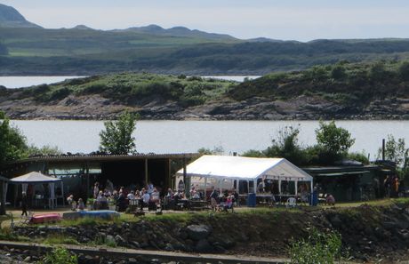 marquee at lunga pier event