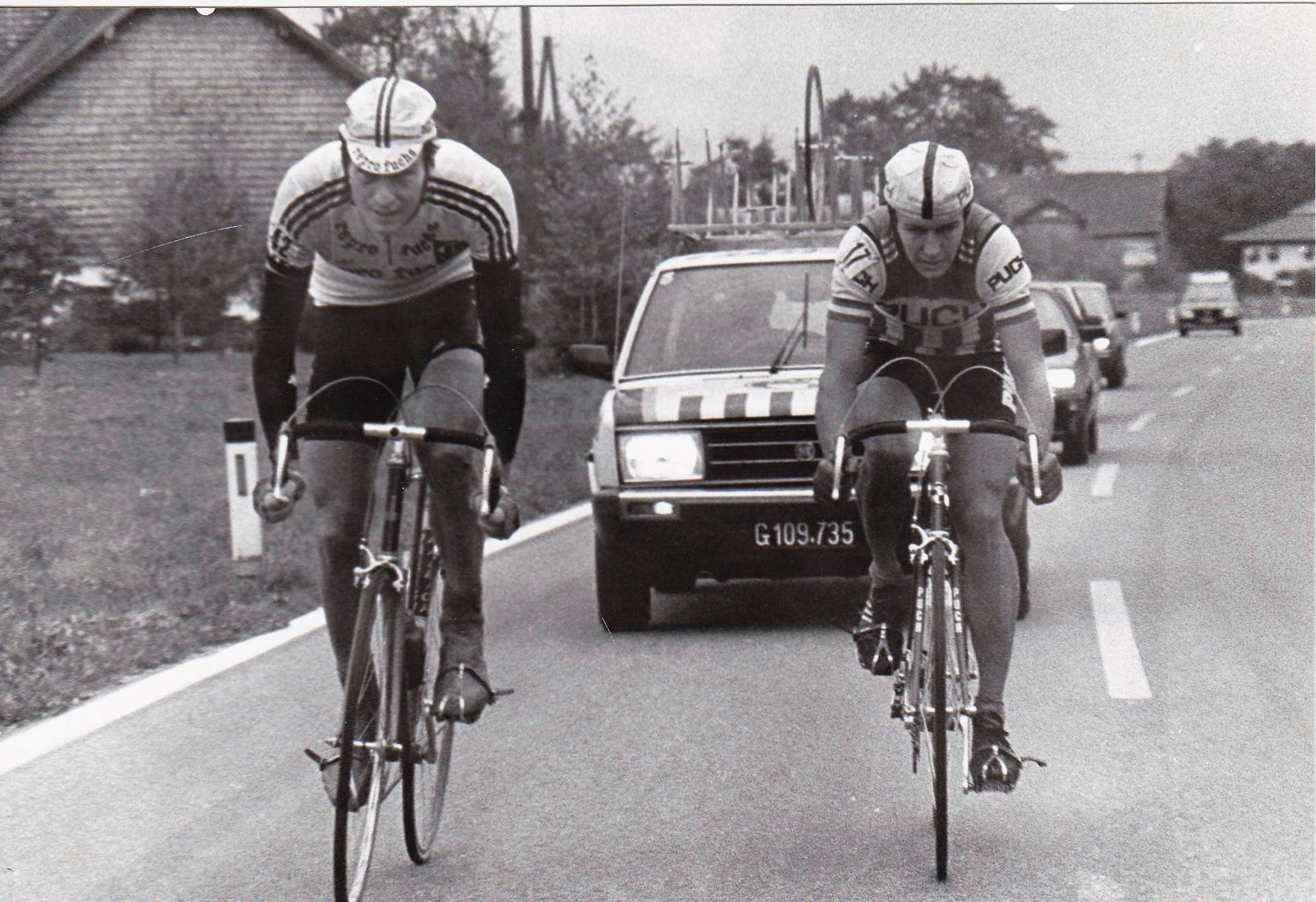 Fernfahrt Innsbruck - Salzburg 1982, vorne Herbert Spindler, dahinter Peter Muckenhuber (Foto Fritz Langthaler)
