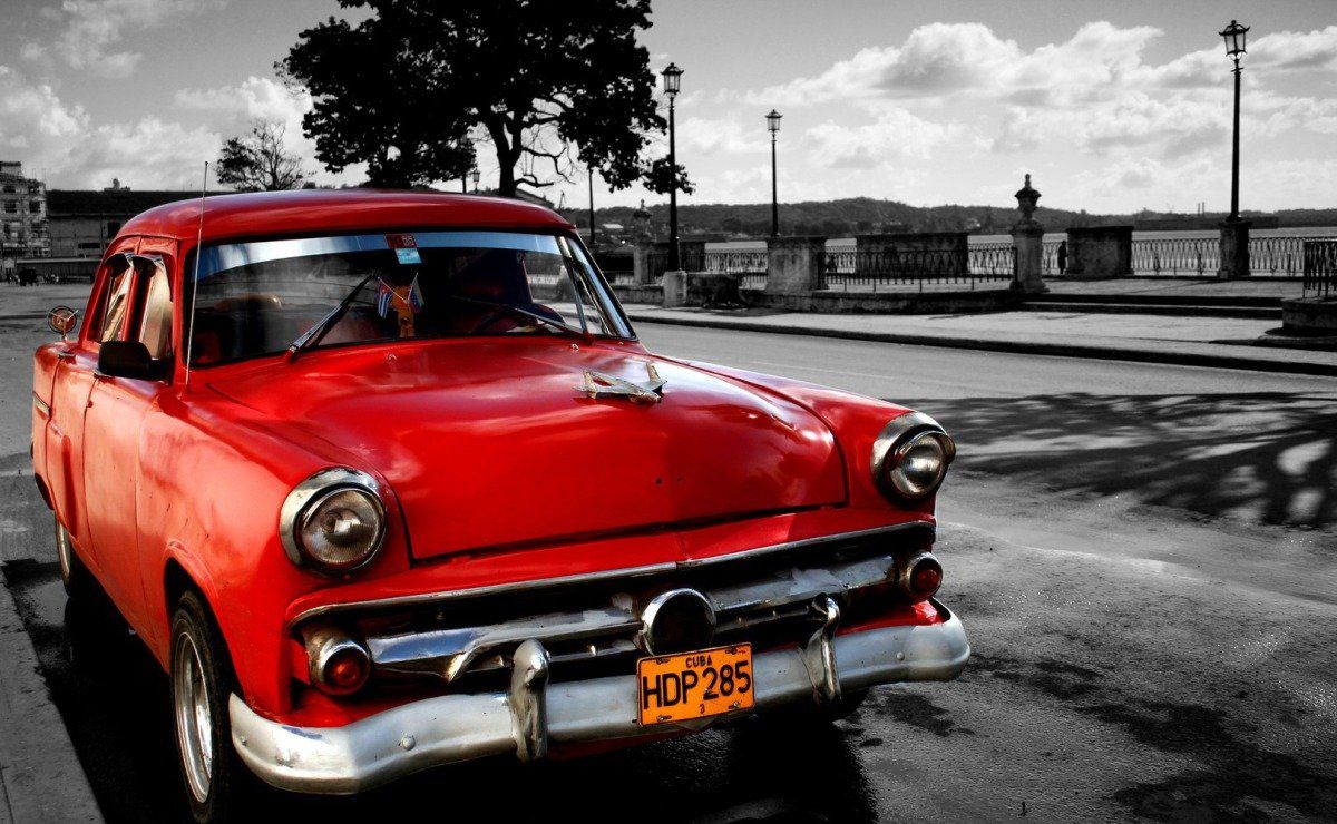 les vieilles américaines à la Havane à Cuba