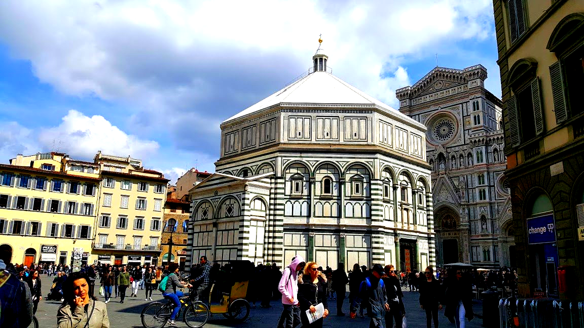Le Baptistère de Florence en Italie