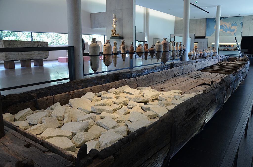 le musée d'art antique  d'Arles